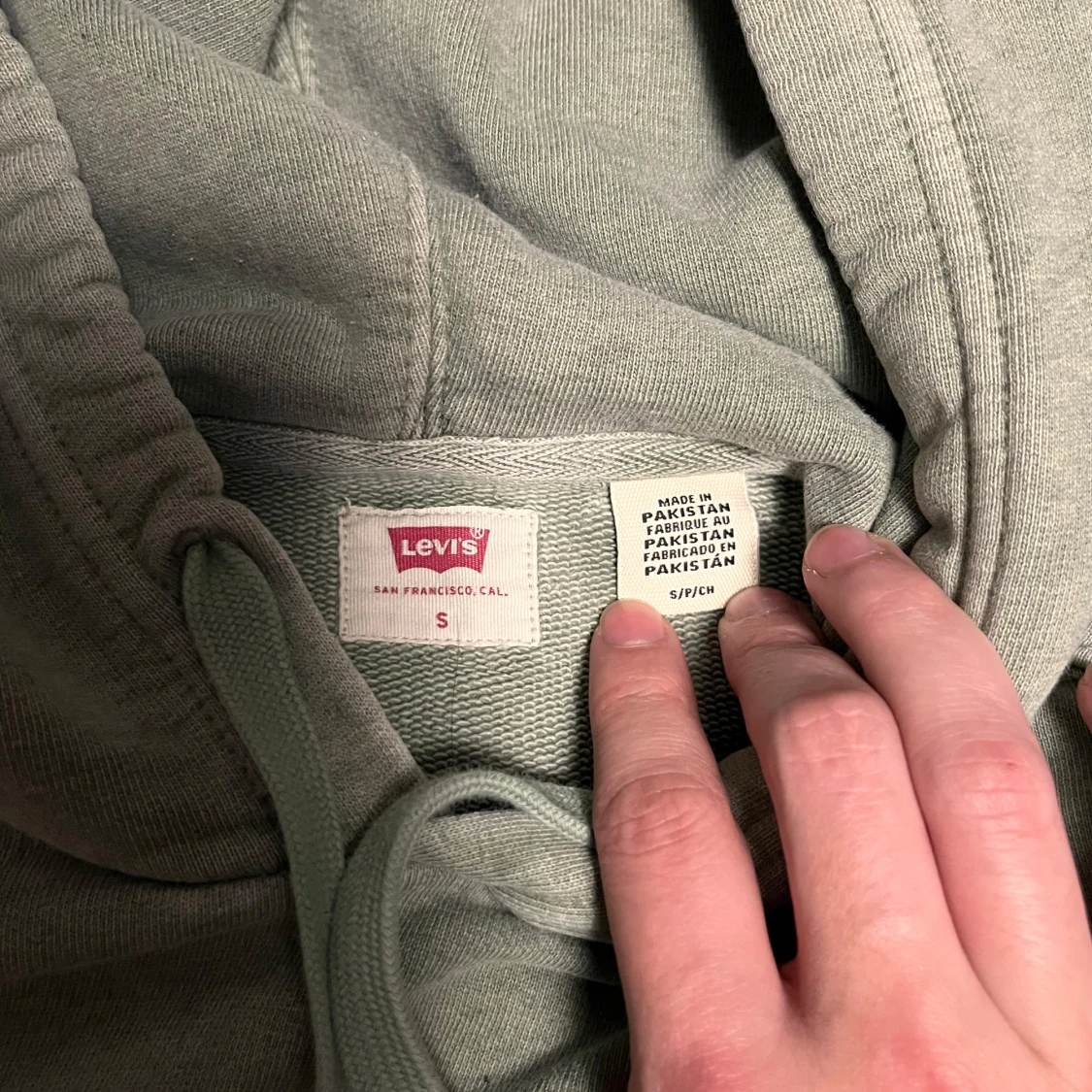 Grön hoodie från Levi's - 2