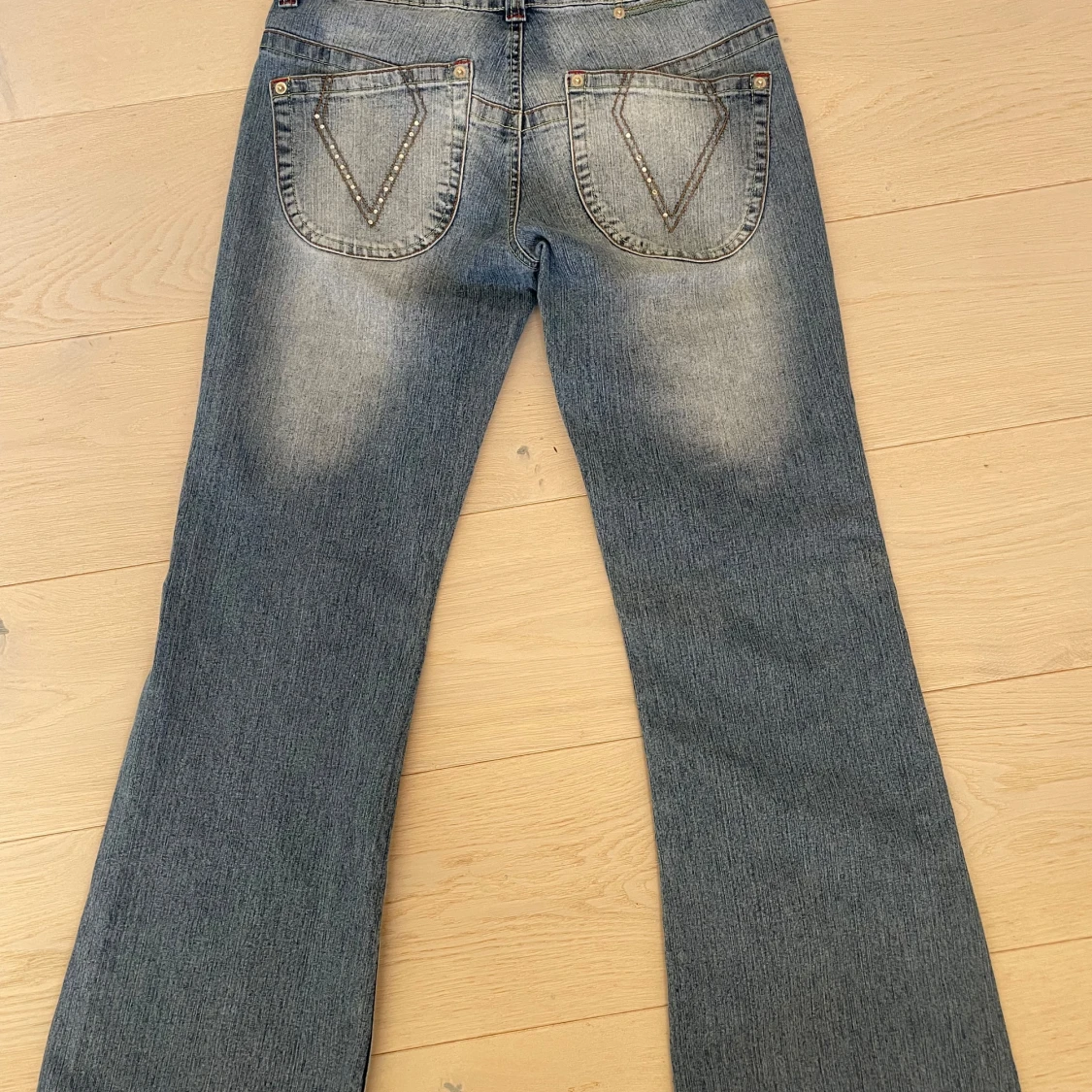 Lågmidjade bootcut jeans - 1