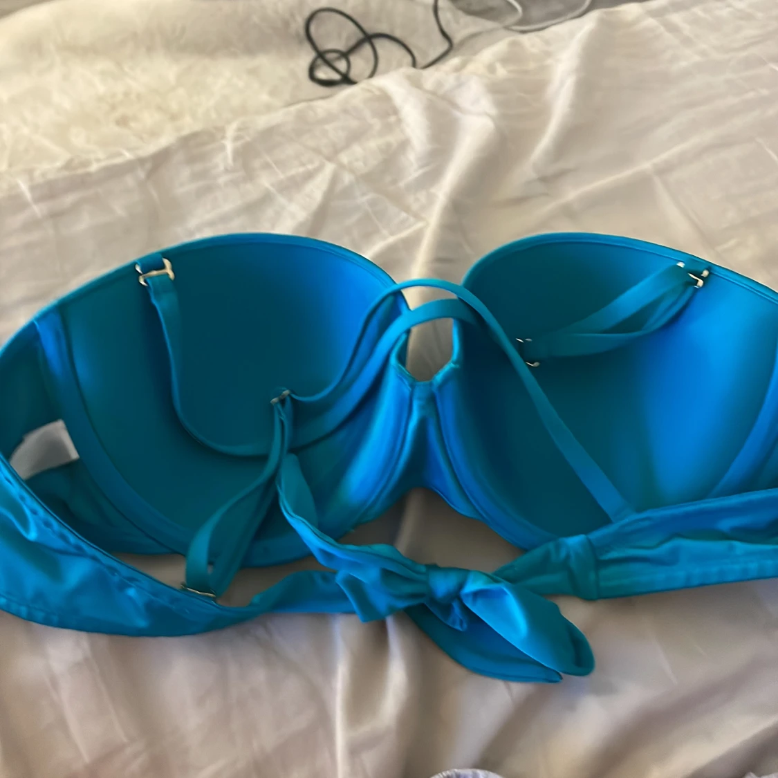 En vacker fin bikini överdel - 1