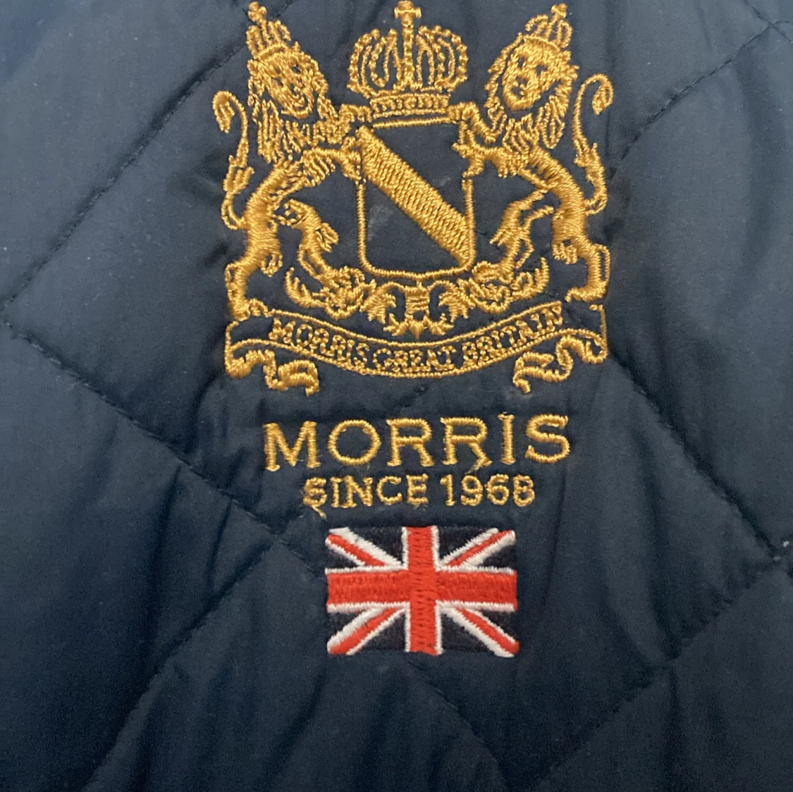 Mörkblå quiltad dunväst från Morris - 2