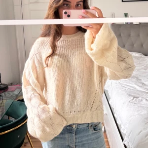 Stickad tröja!  - Sååå fin stickad tröja! 