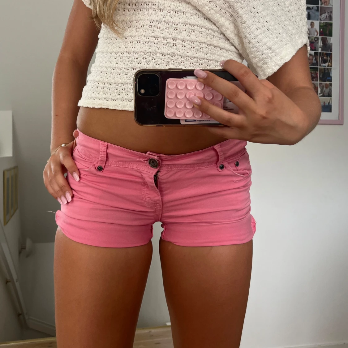Rosa låga shorts med fickor