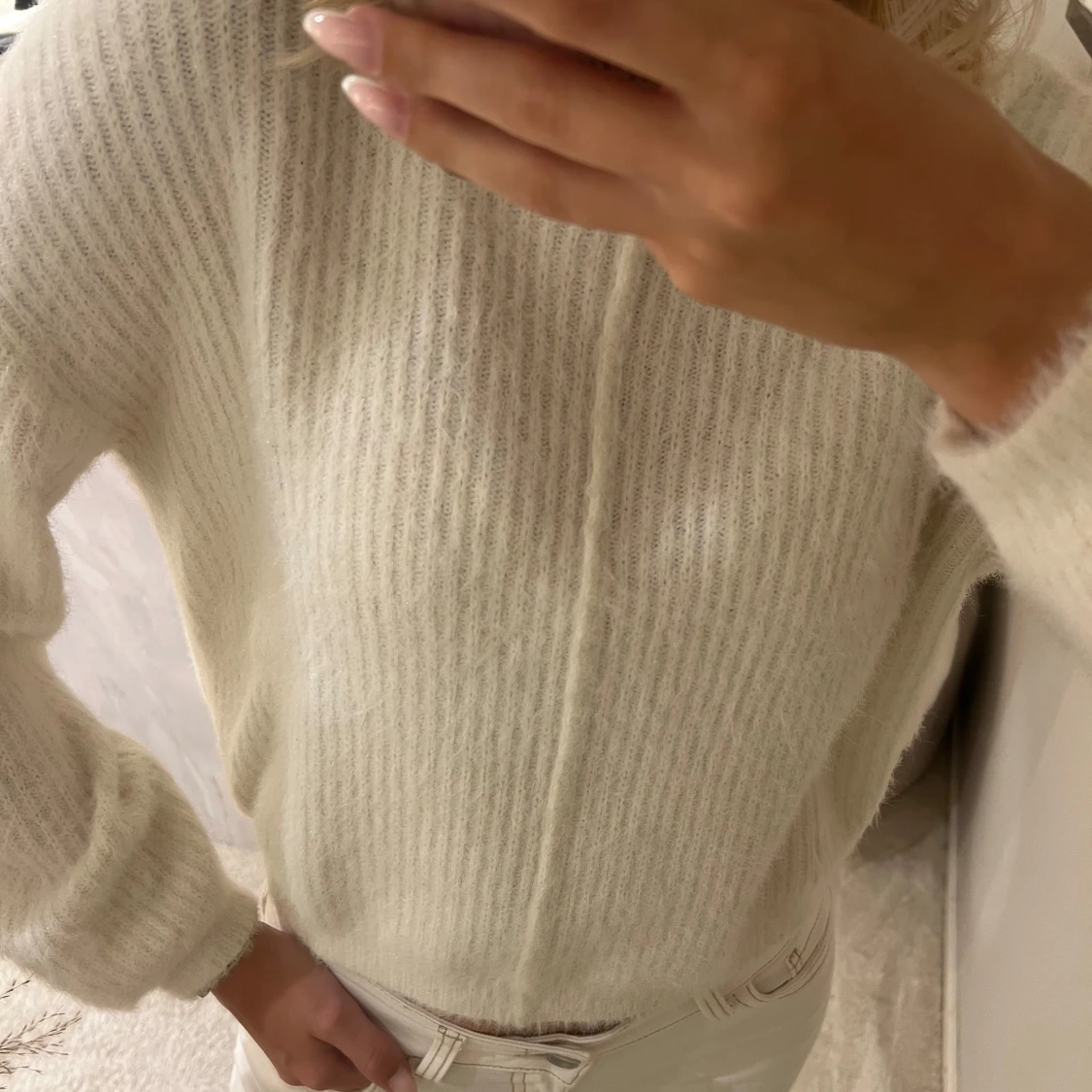 Vit stickad croppad tröja från Bershka - 2