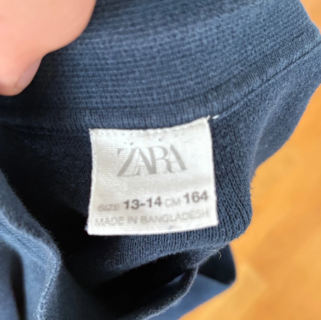 Mörkblå kortärmad tröja från Zara 164 - 2