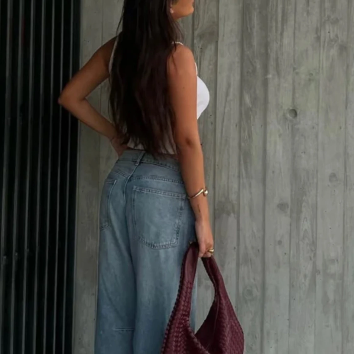 Vinröd väska Designbysi must have bag  - 2