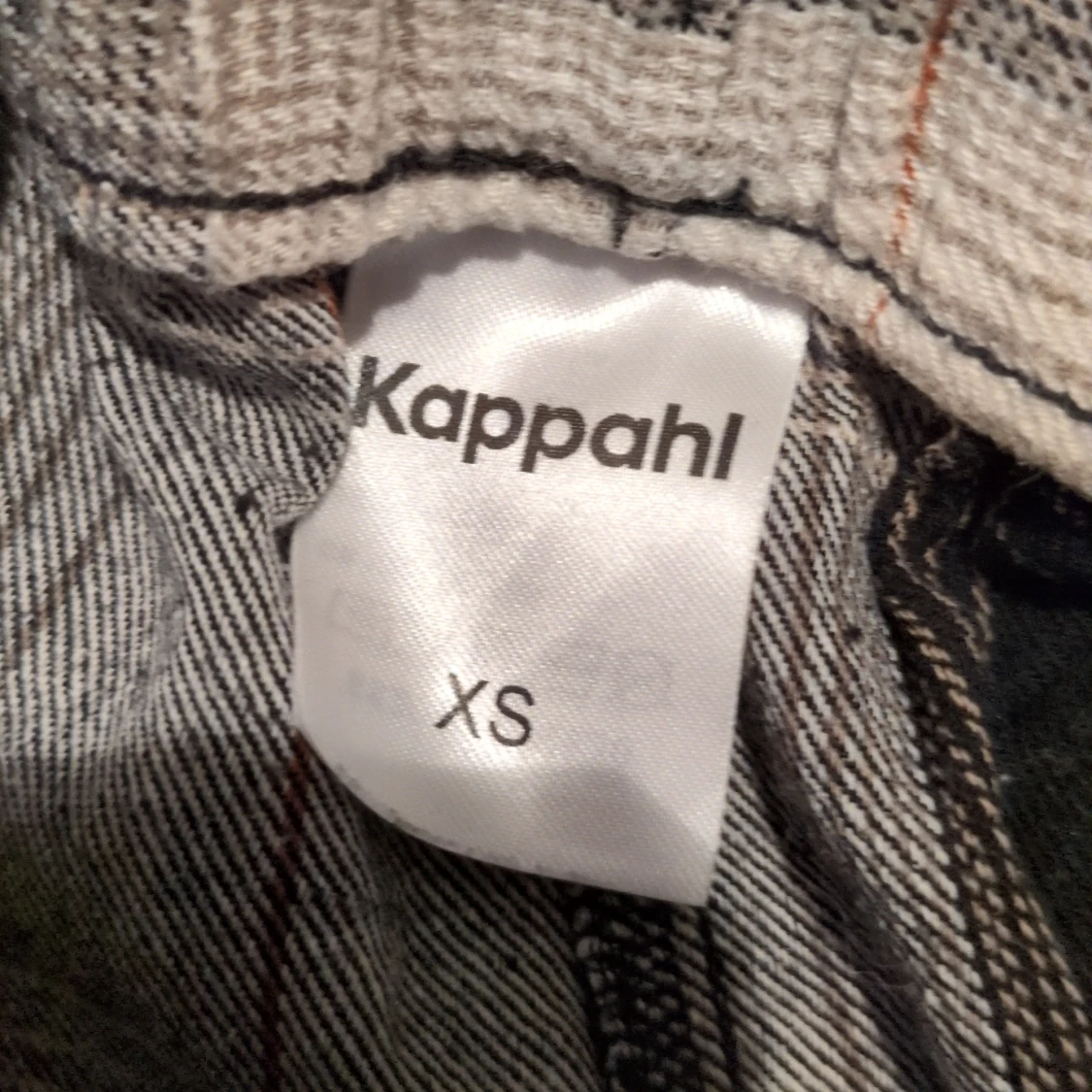 Rutiga byxor med snörning från Kappahl - 2