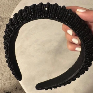 Svart diadem - Svart diadem från Glitter❣️