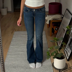 Lågmidjade jeans  - Helt nya endast testade Lågmidjade bootcut jeans från only!🫶🏽