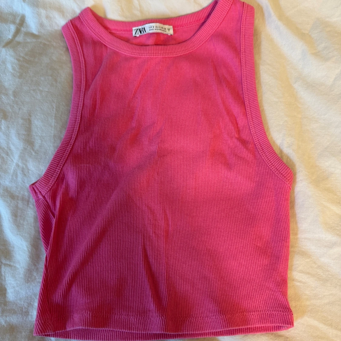 Rosa ribbad linnetopp från Zara - 1