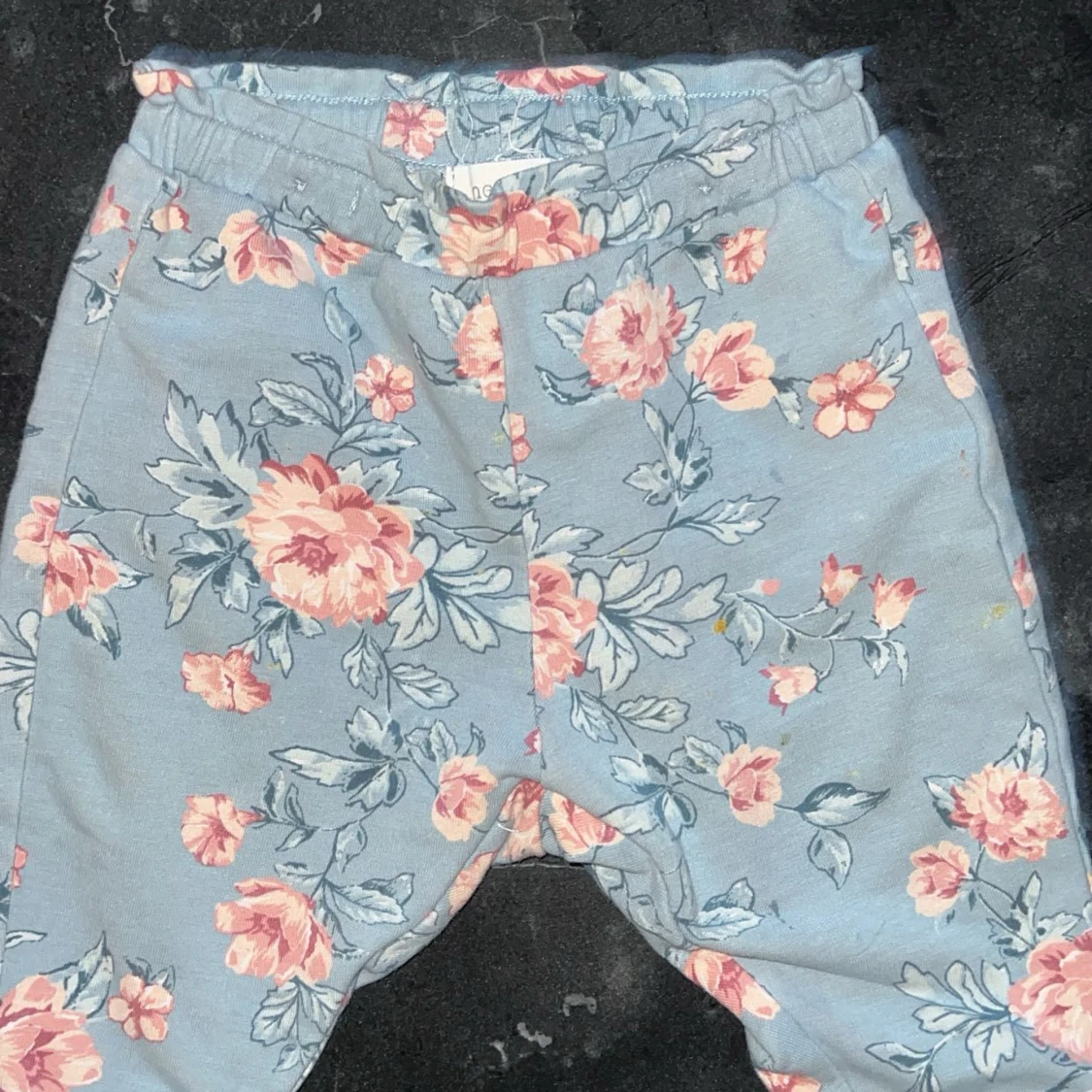 Blommiga byxor från Newbie - 1