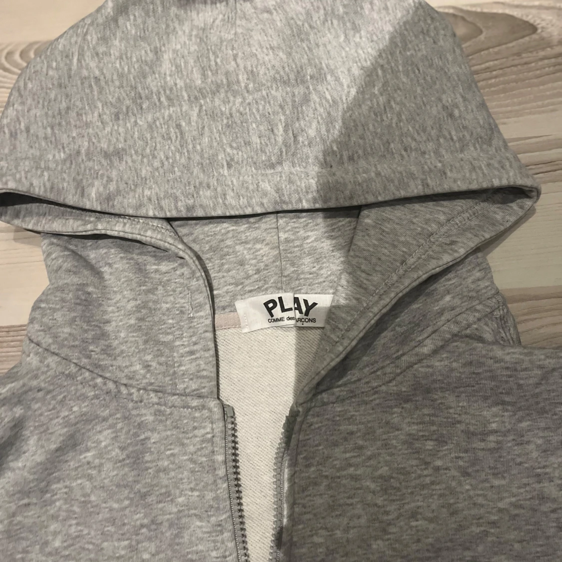 Grå hoodie Comme des Garçons Play - 2