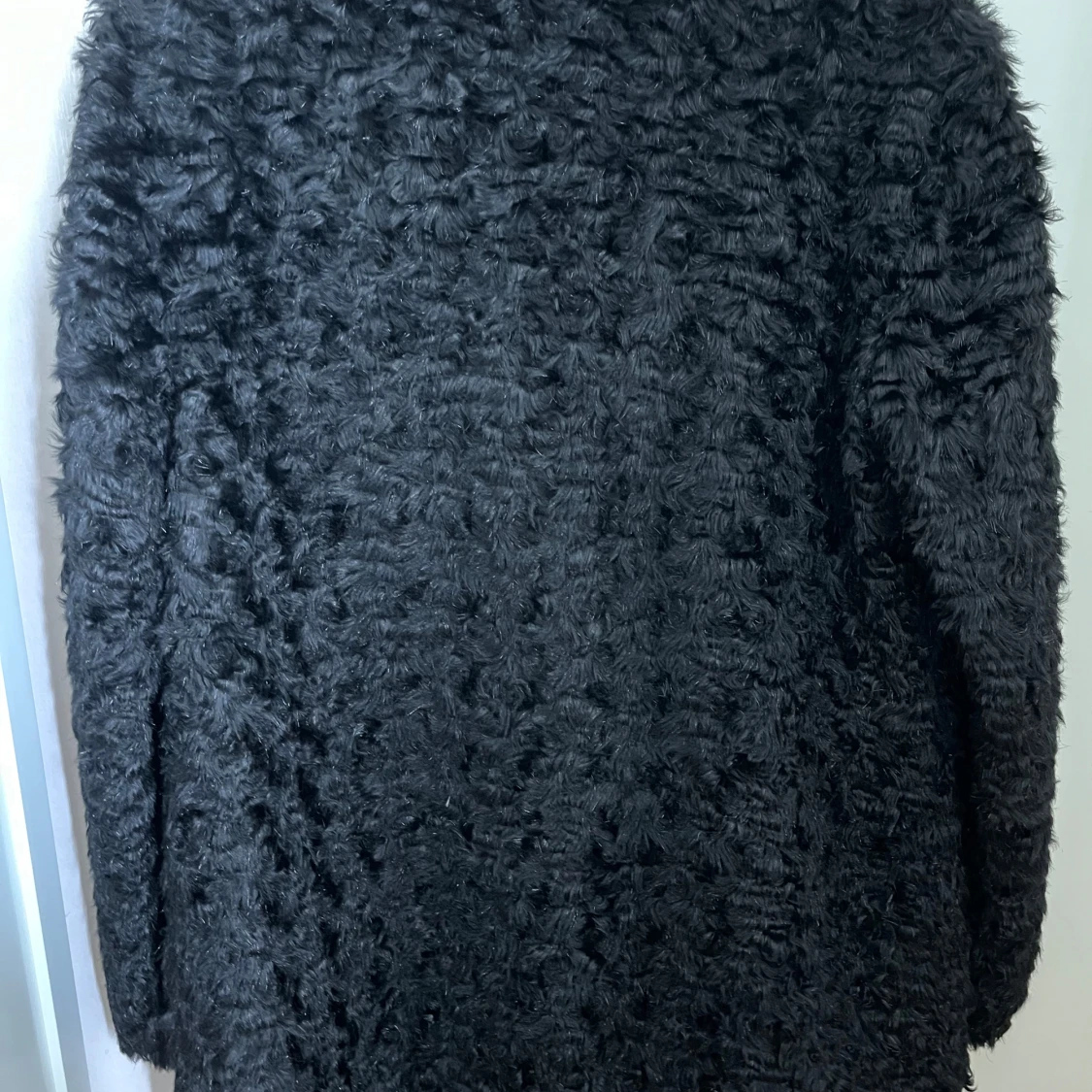 Svart pälsjacka från Saki, storlek 38 - 2