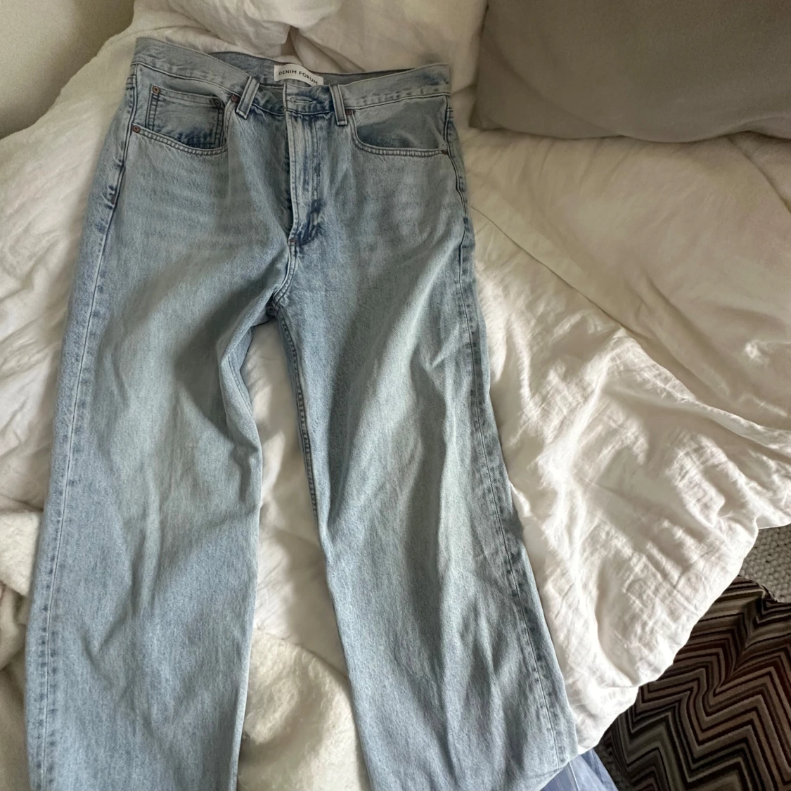 Ljusblå wide jeans från Aritzia - 2