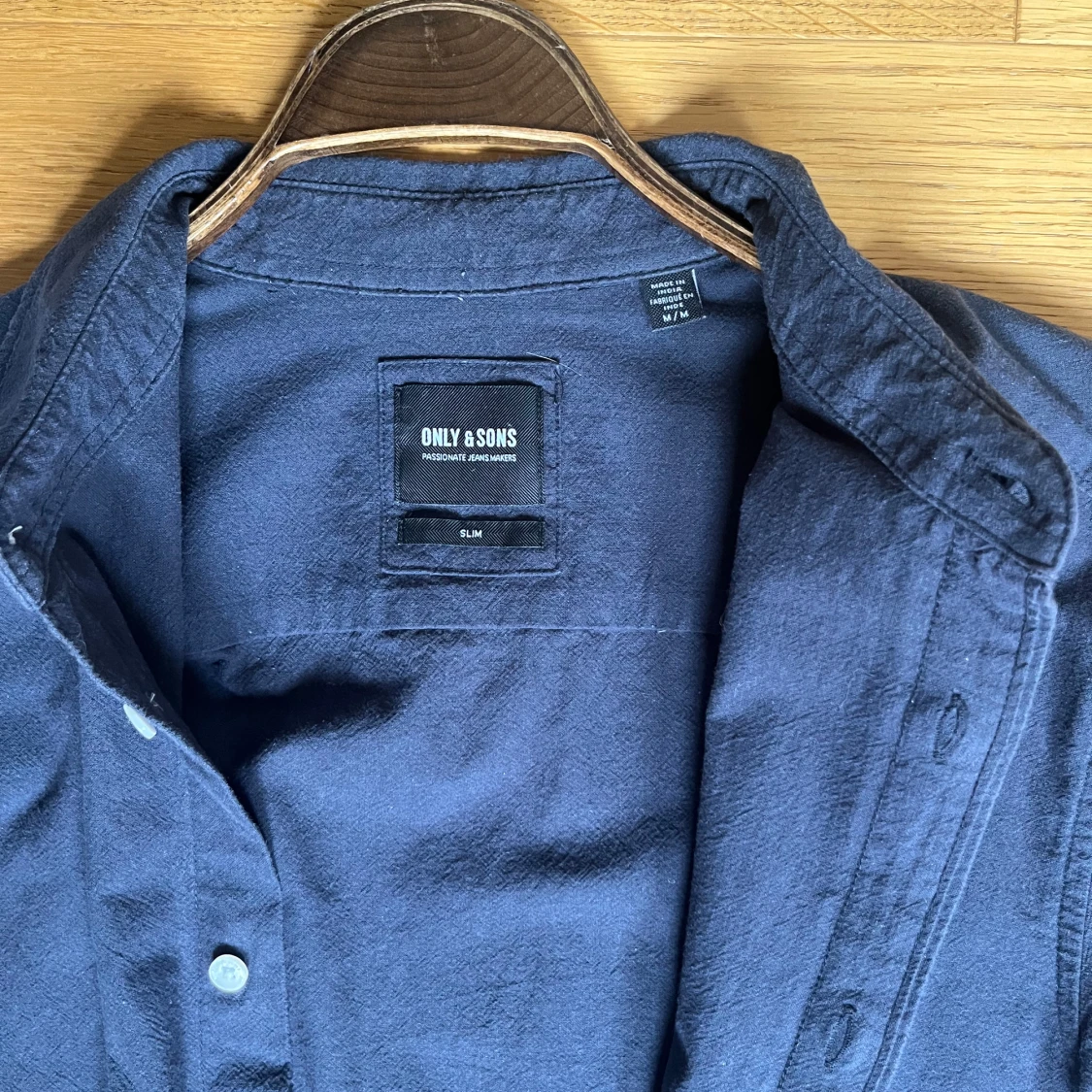 Mörkblå skjorta från Only & Sons - 1