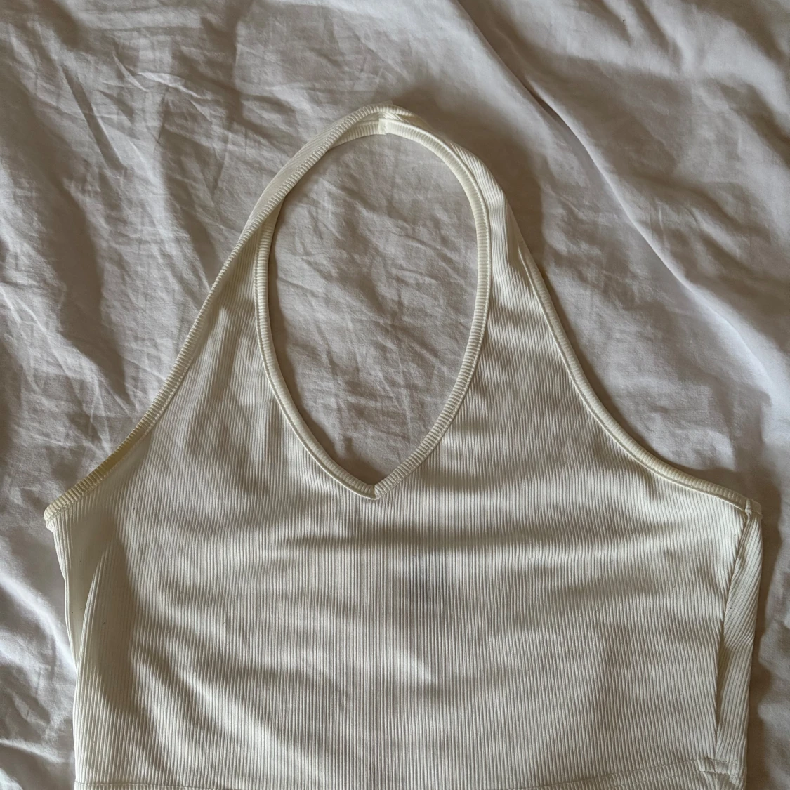 Vit ribbad linnetopp  - 1