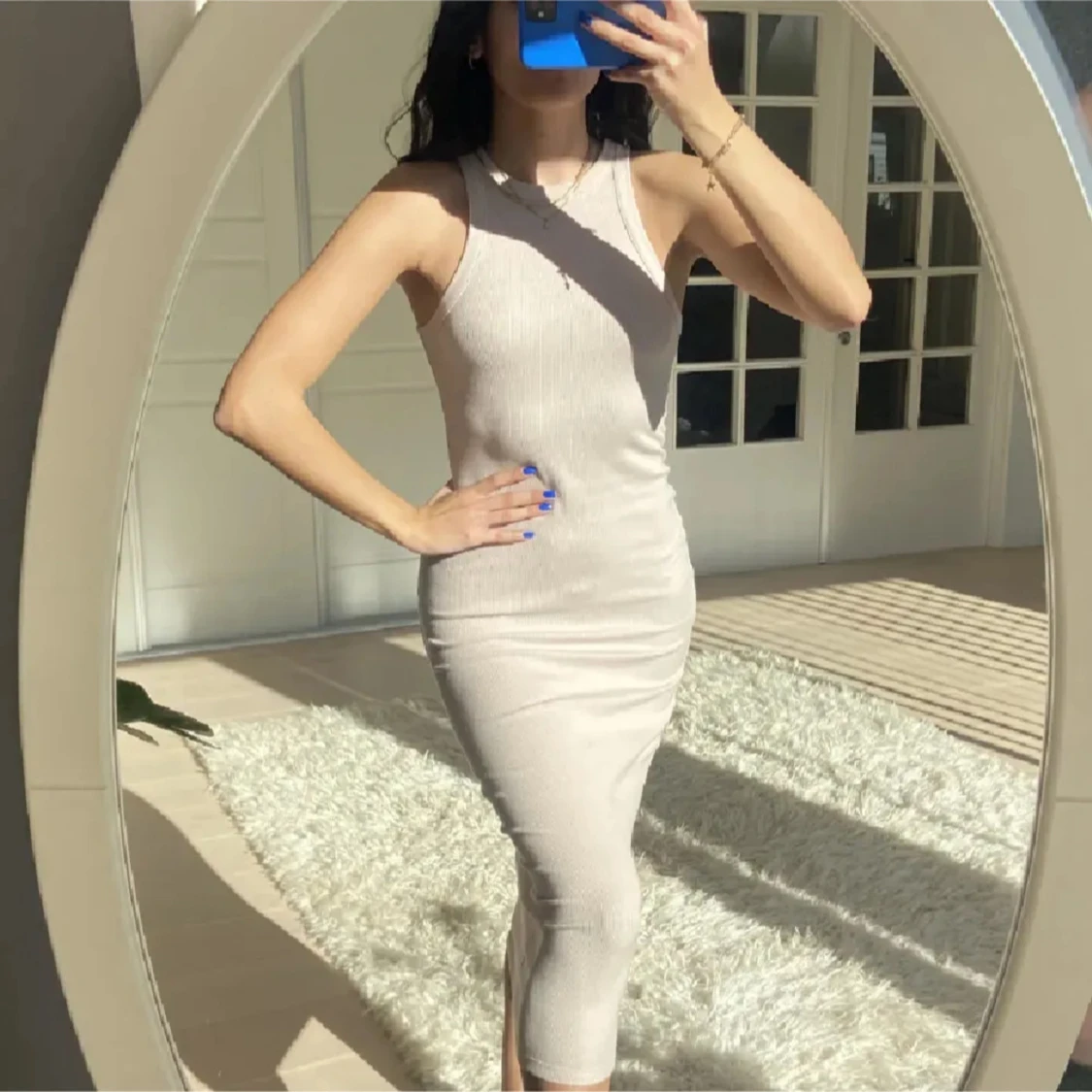 Beige ribbad klänning - 1