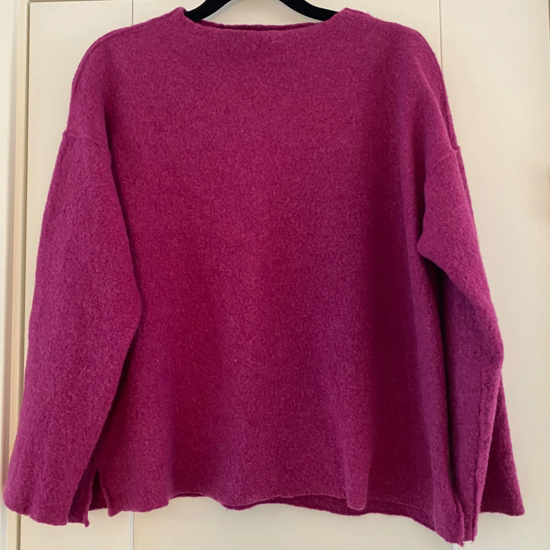 Lila stickad tröja strl M