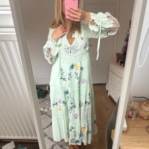 Långklänning - Sååå sommrig långklänning😍😍