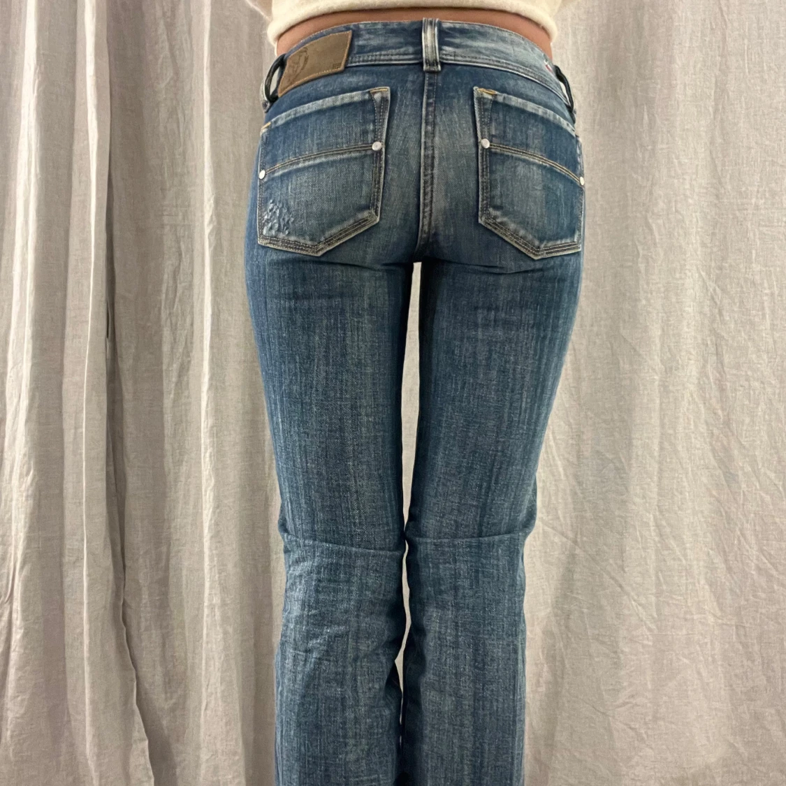 Blå jeans lågmidjade  - 2
