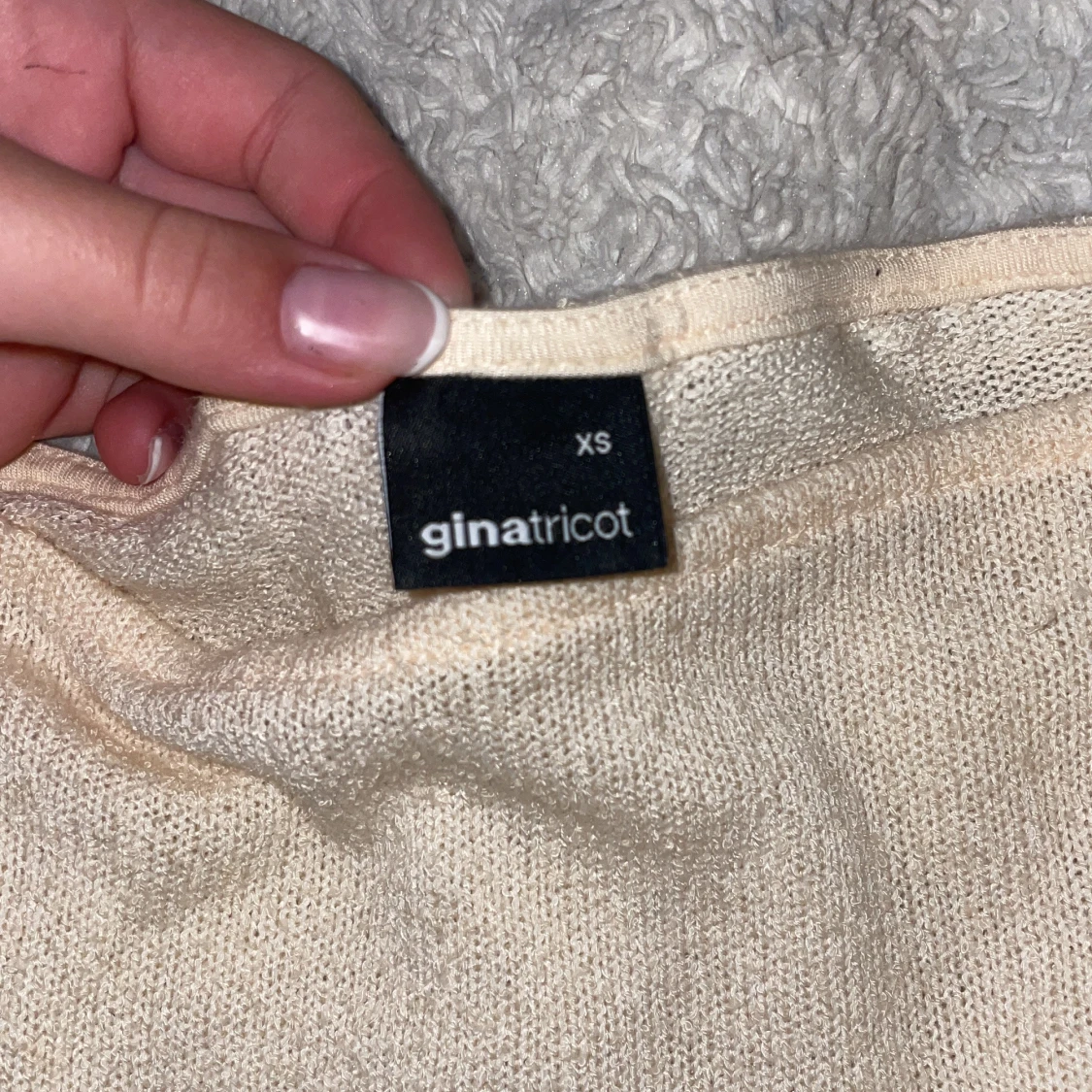 Beige stickad topp från Gina Tricot - 2