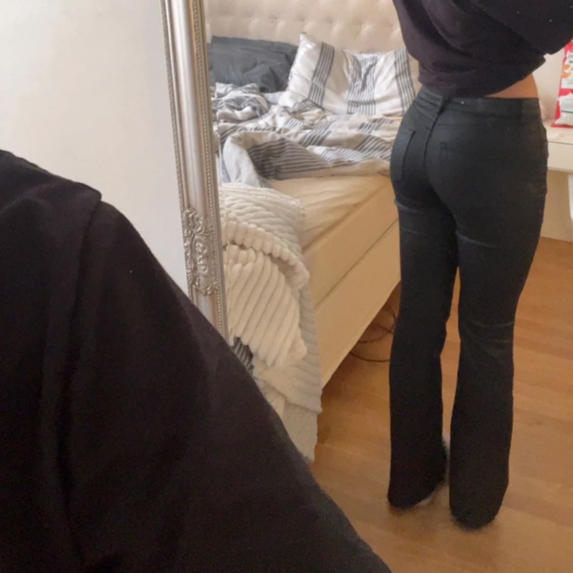 Svarta bootcut byxor - 2