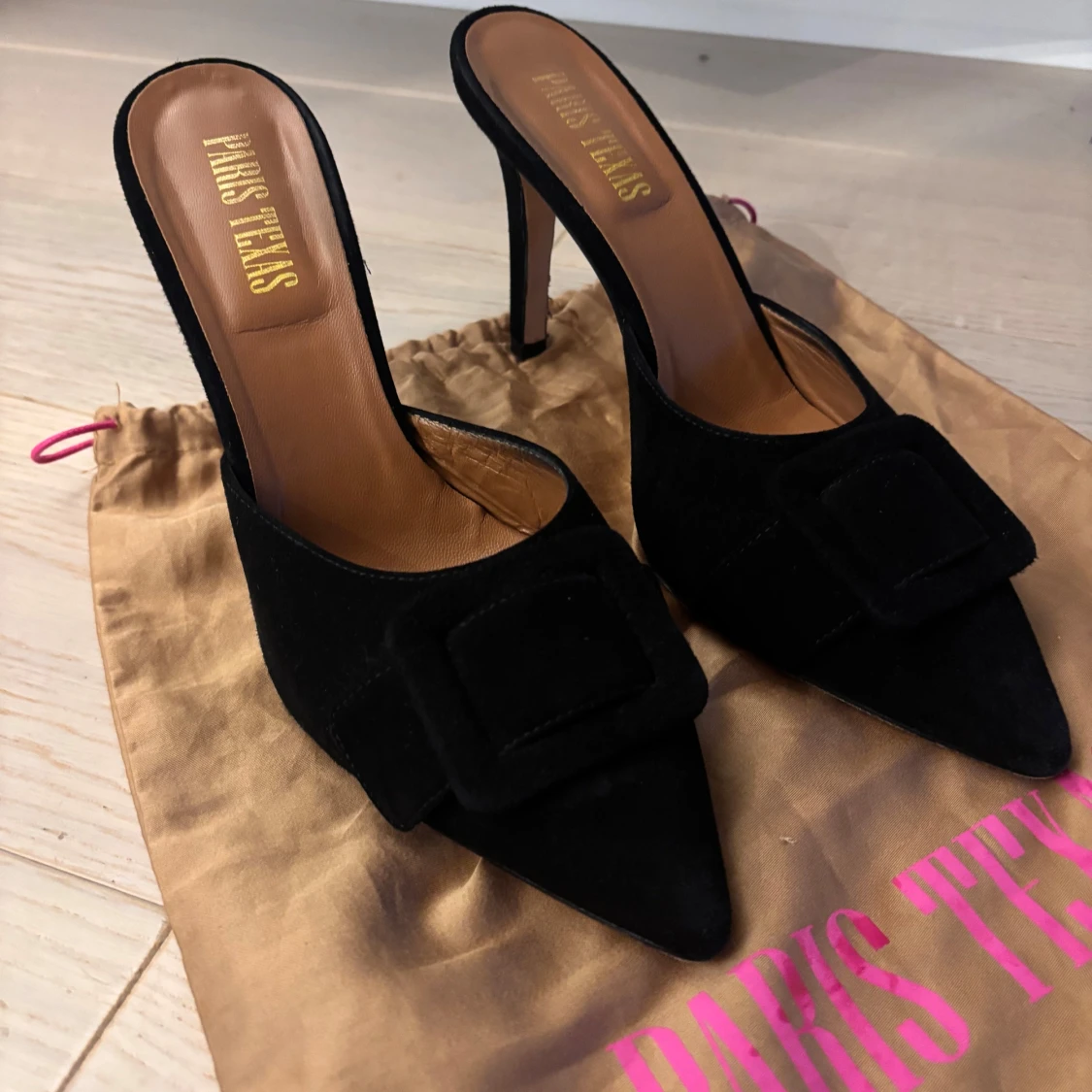 Svarta mocka pumps från Paris Texas - 3