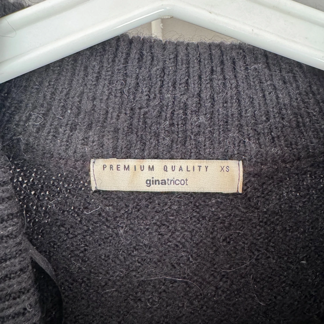 Randig stickad tröja - 2