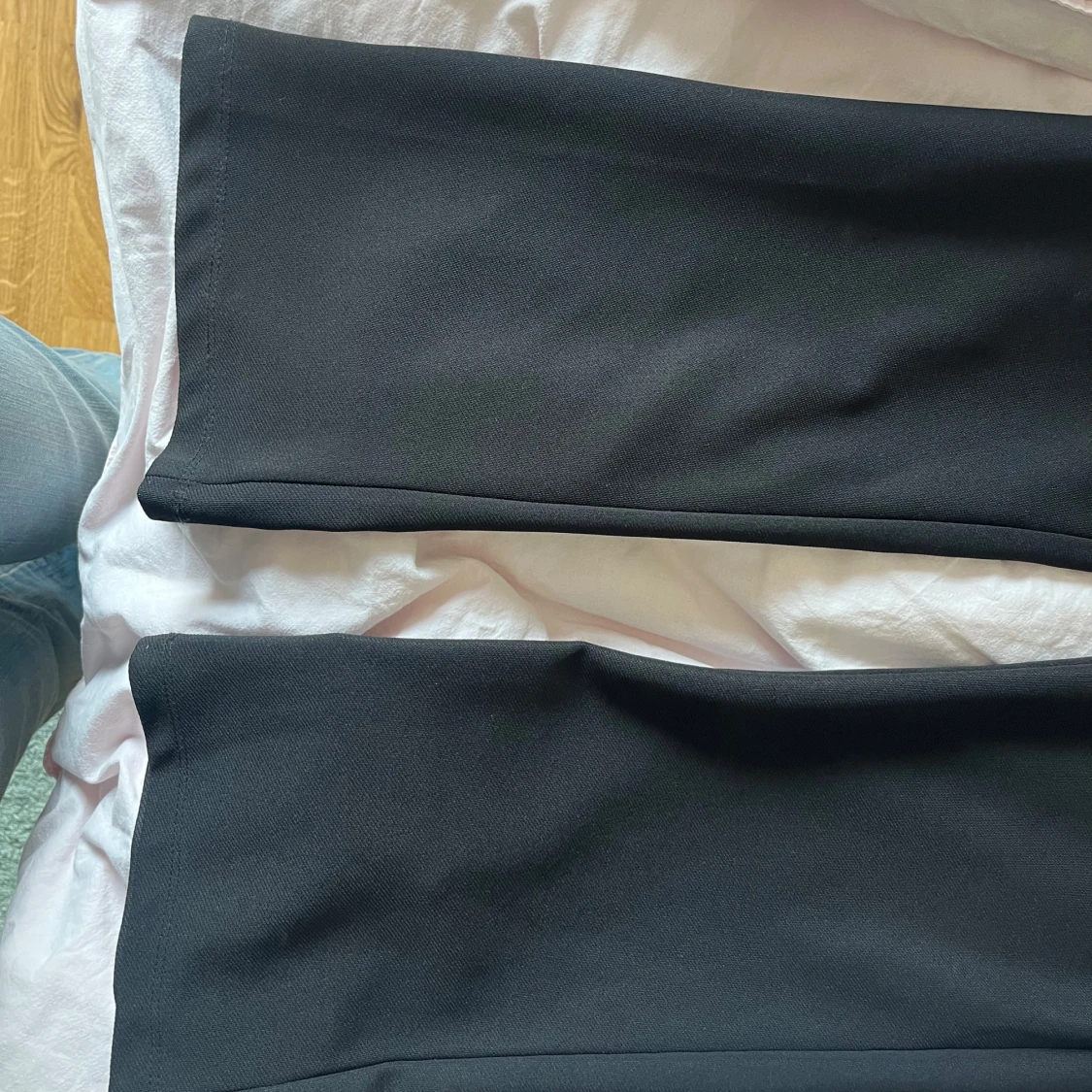 Svarta kostymbyxor med rak passform - 2