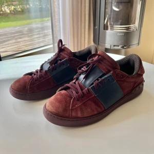 Valentino open - Röda valentino open | Strl 42 | Bra skick | Nypris: 7000 kr