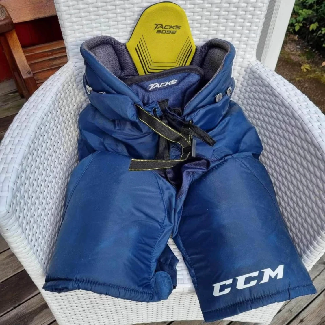 Blå hockeybyxor CCM Tacks 3092
