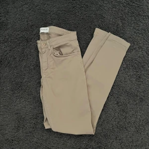 Chinos  - Riktigt fina chinos storlek 29/32 bra skick bra passform 