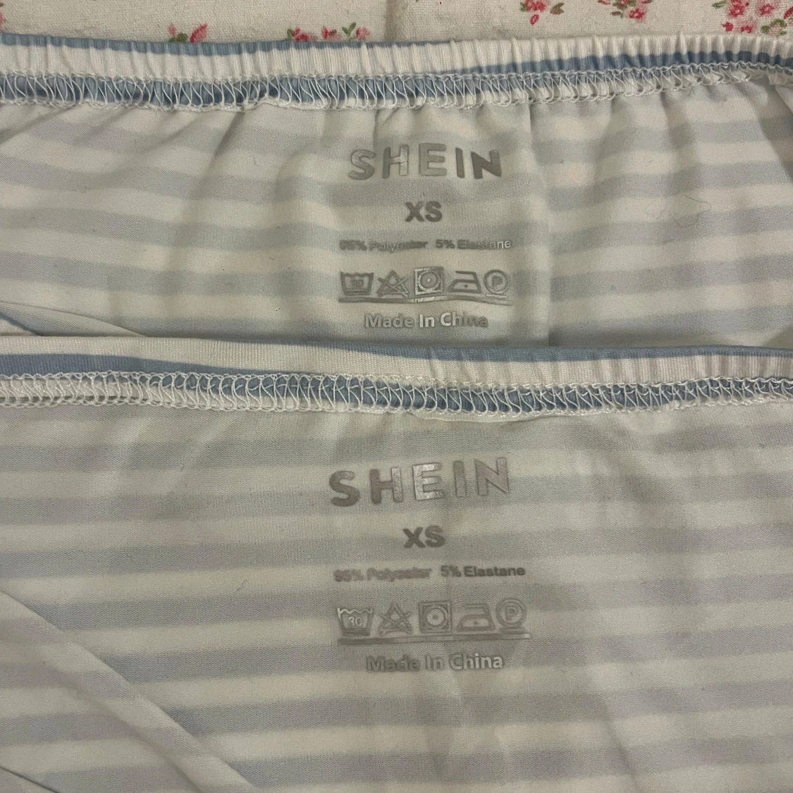 Blåvit randigt set från SHEIN - 4