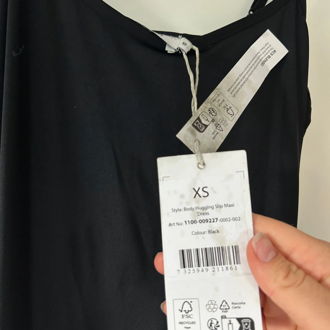 Svart långklänning från NA-KD  - 2