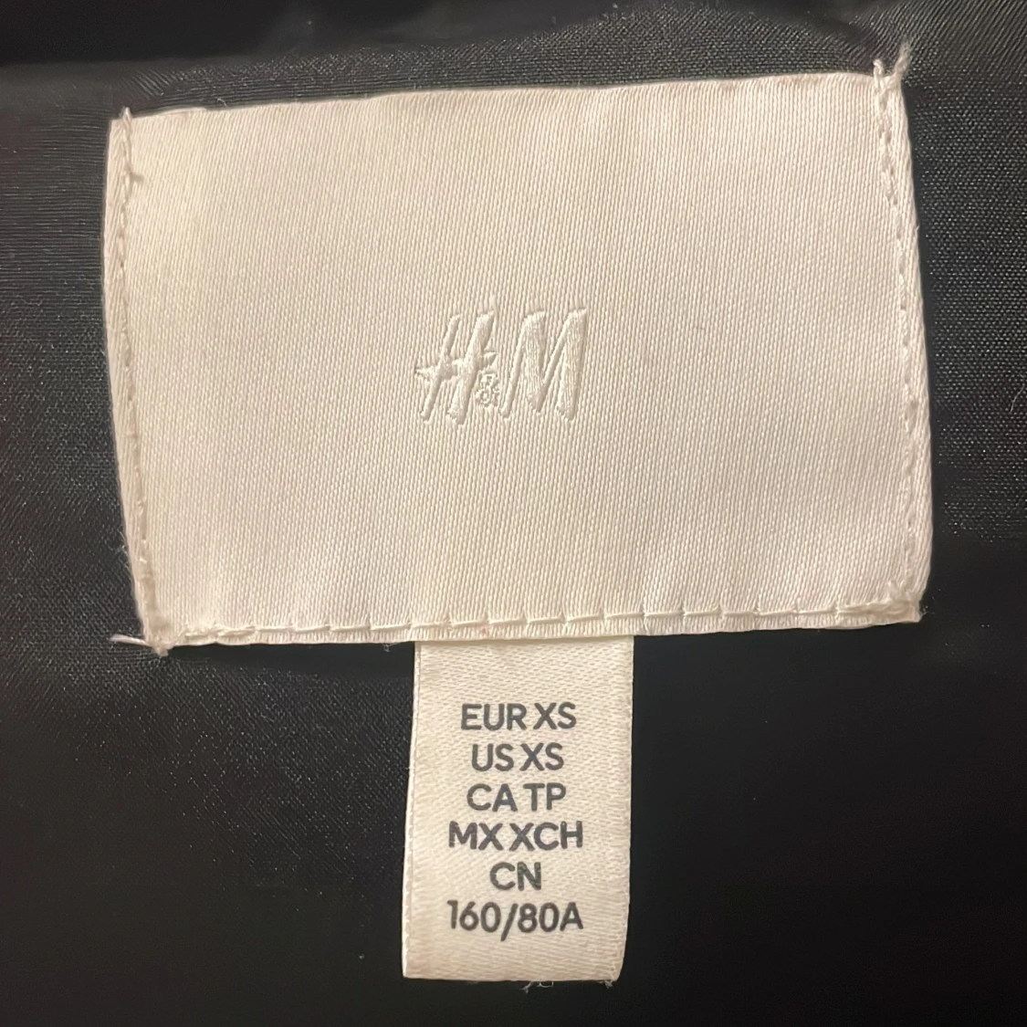 Svart pufferjacka från H&M XS - 2