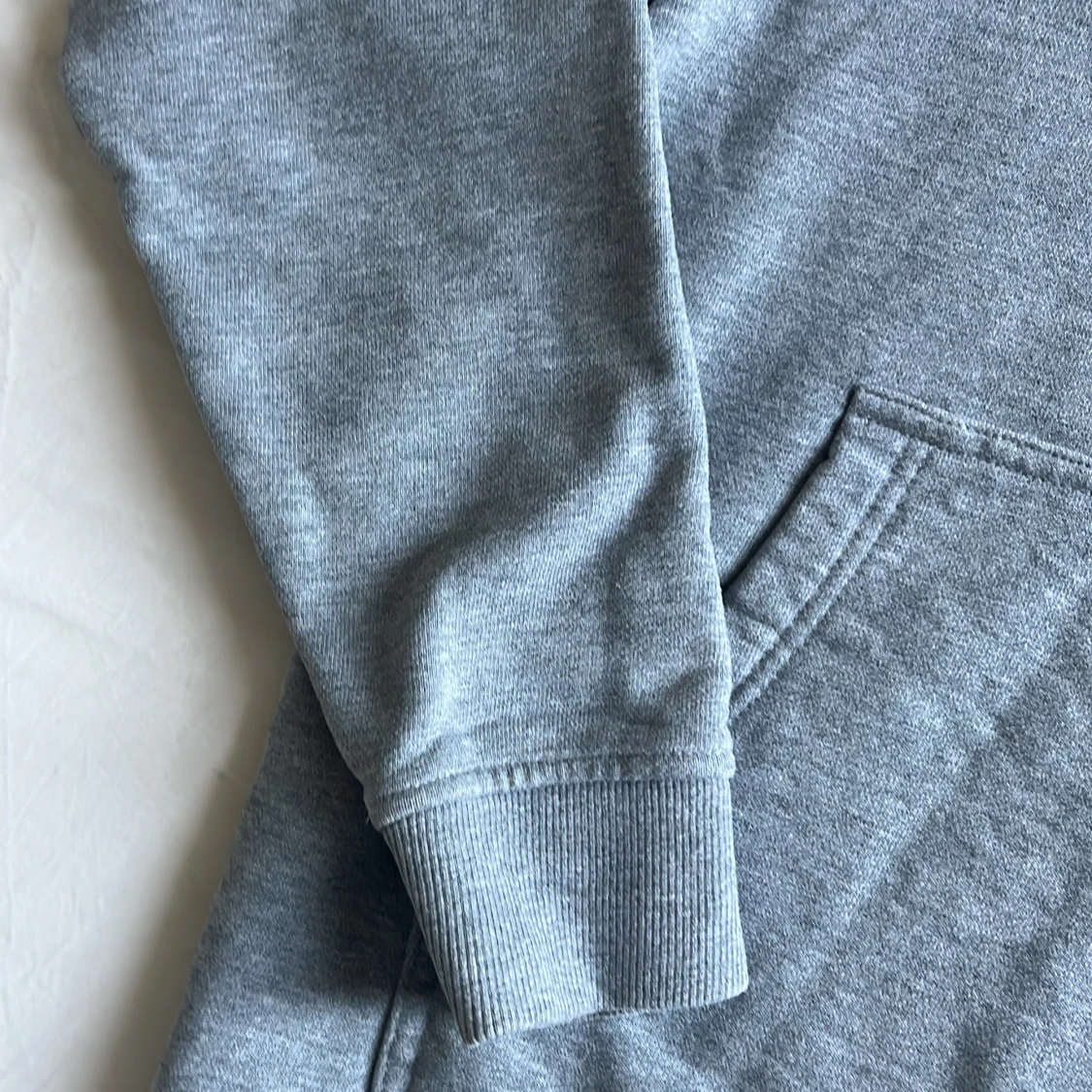 Grå hoodie från Firetrap London - 2