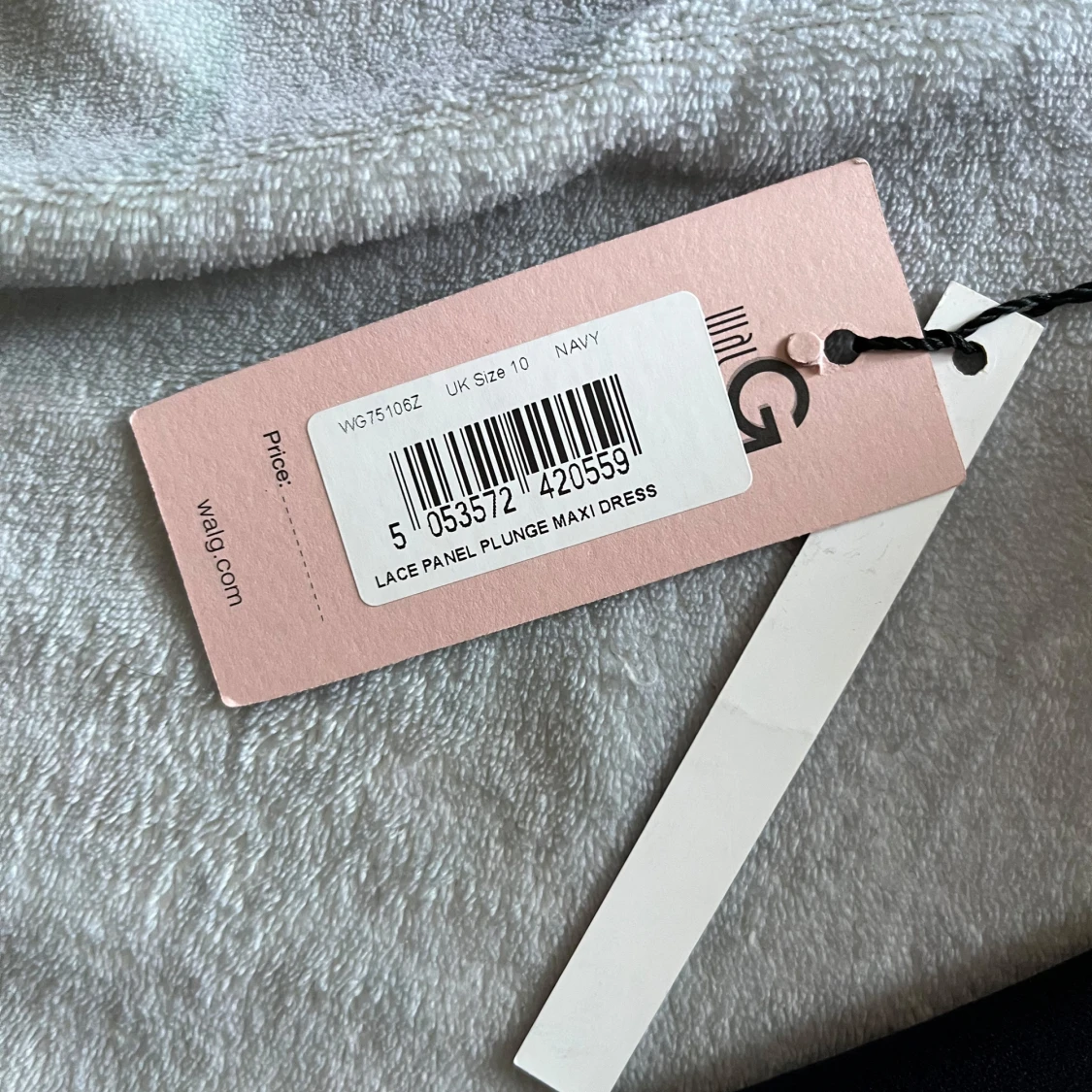 Marinblå långklänning från Wal G - 2