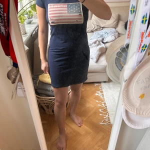 T-shirt klänning från Ralph lauren stl XS - Sparsamt använd. Inget att anmärka på. Jag är 163 cm och väger cirka 60 kg