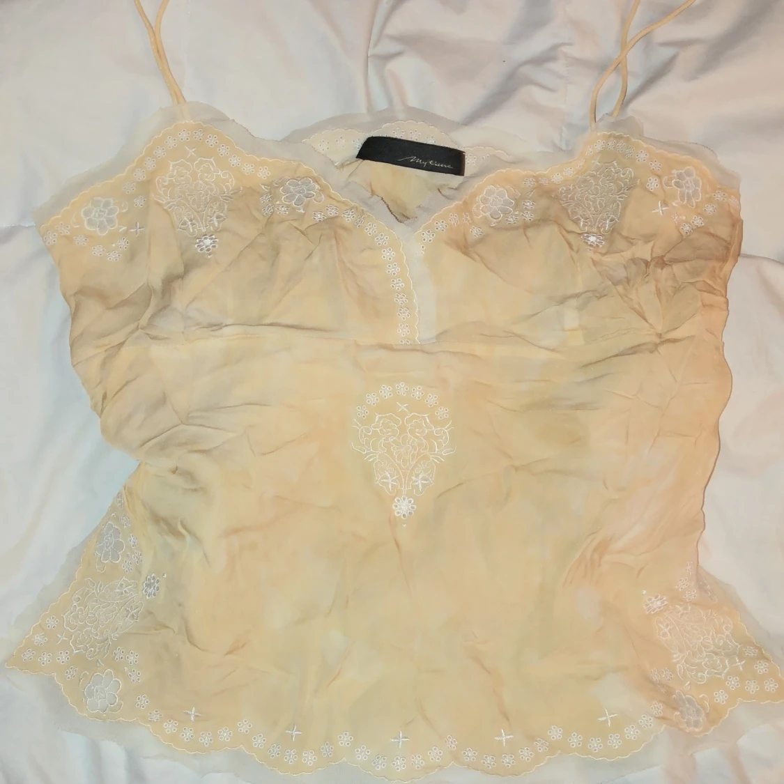 Beige spetslinne från Jennyfer - 2