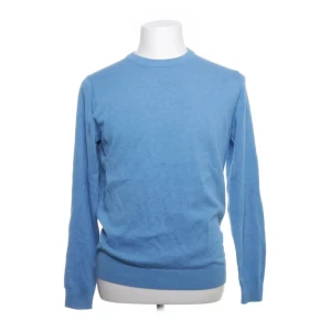 Blå stickad tröja - Blå stickad tröja från espirit strl S, finns fler bilder