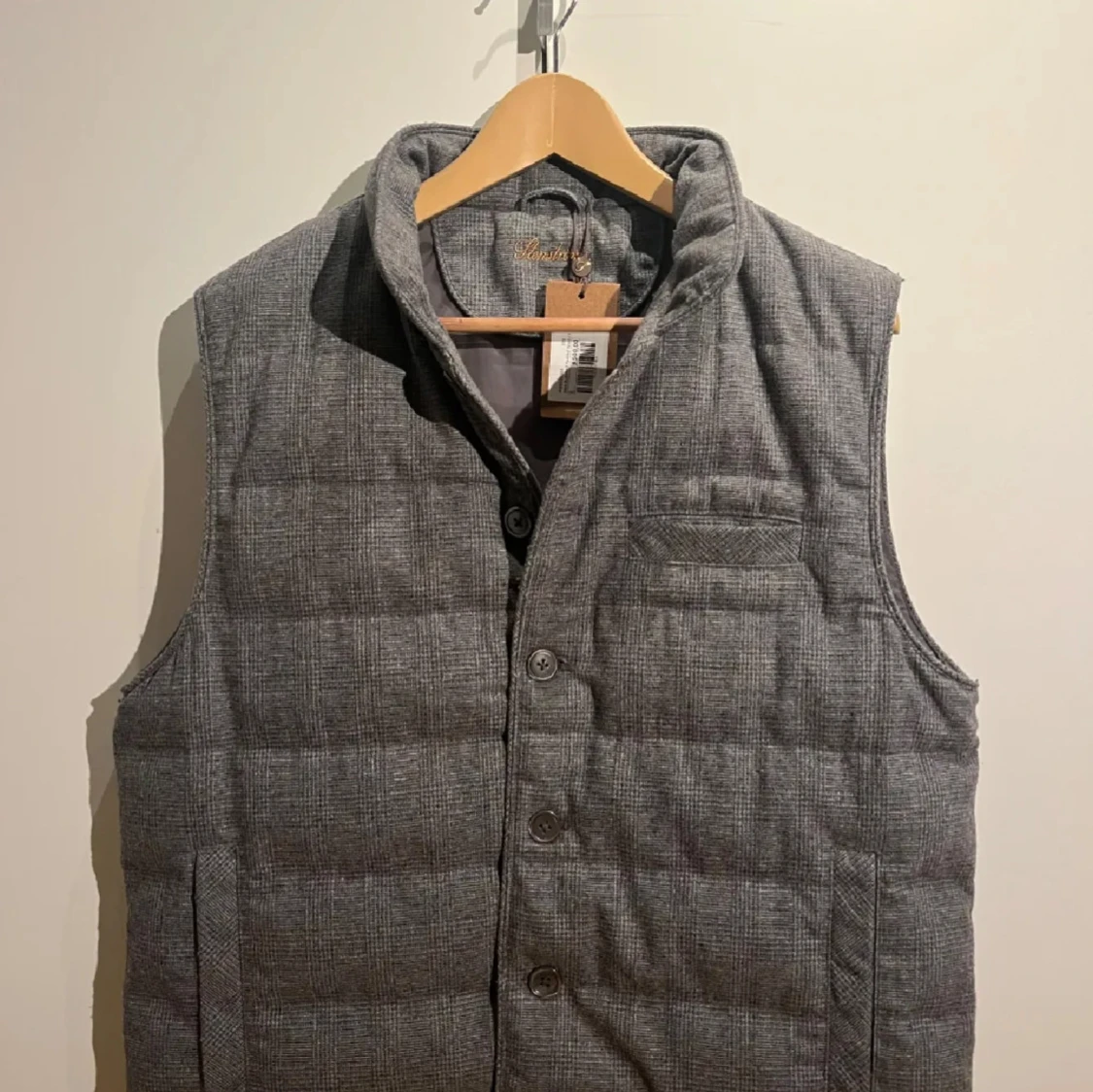 Grå quiltad väst från Stenströms - 1