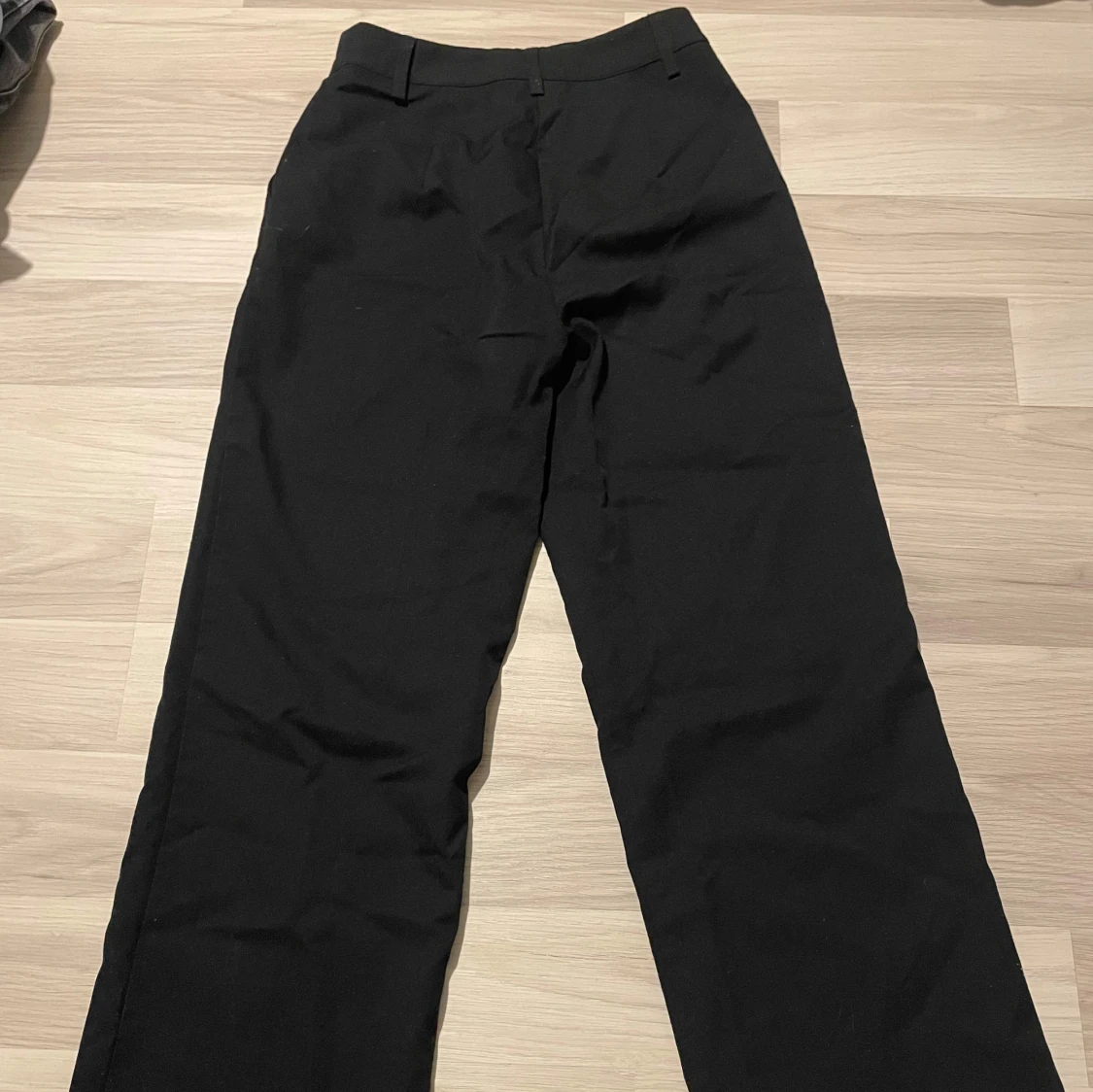 Svarta kostymbyxor - 1