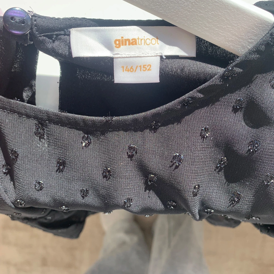 SVART BLUS FRÅN GINATRICOT  - 2