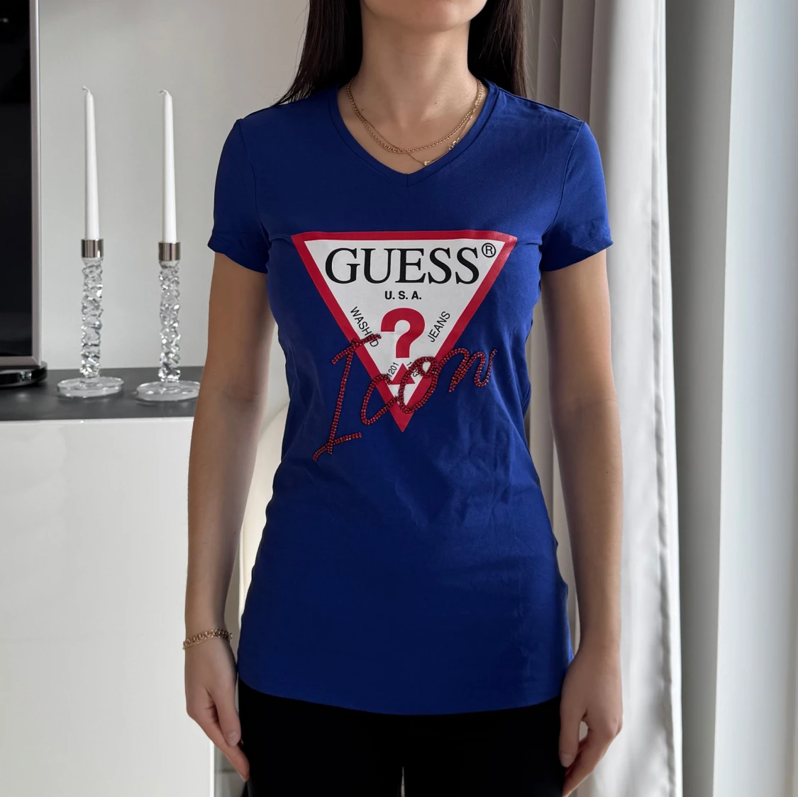 T-shirt från Guess