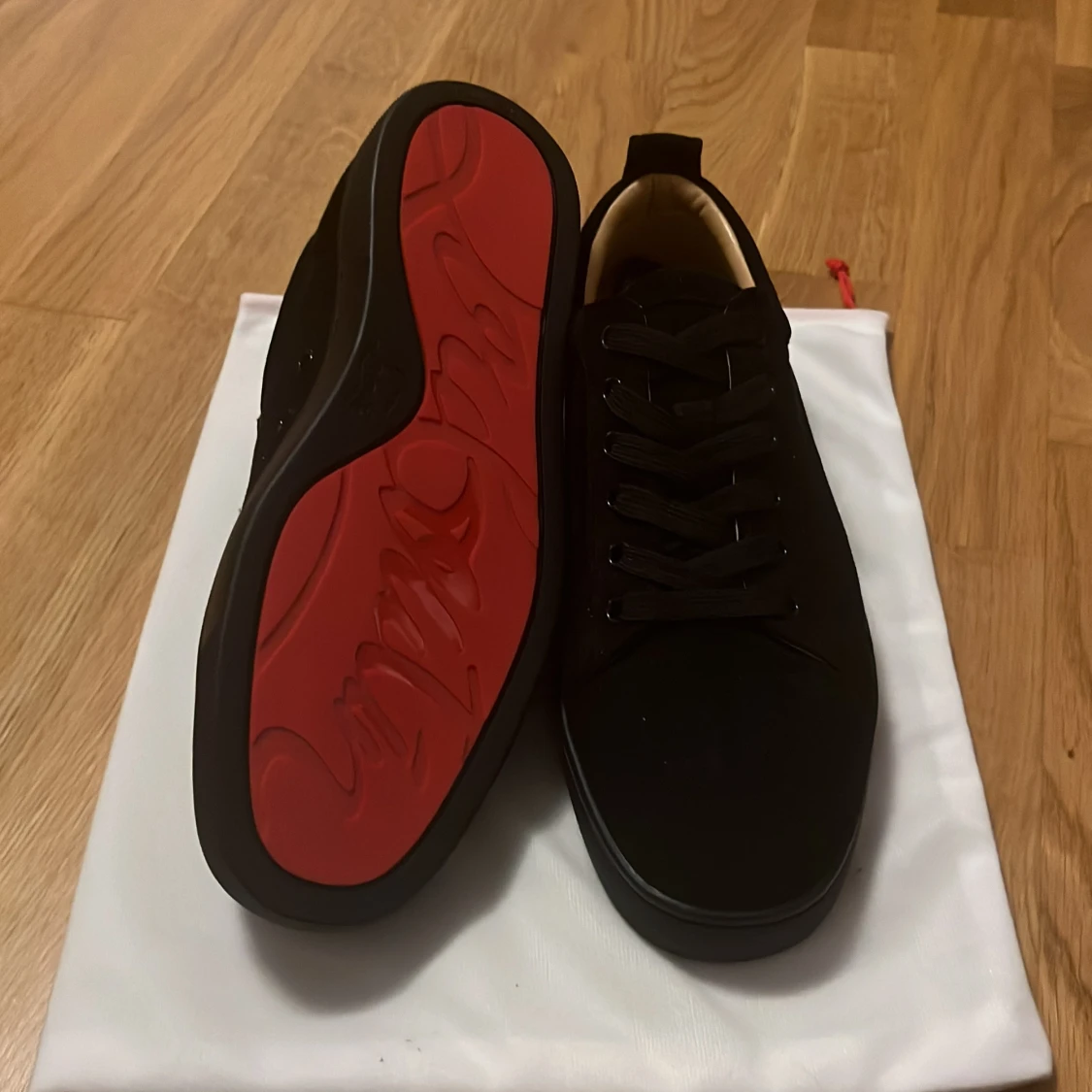 Louboutin skor svarta  - 1