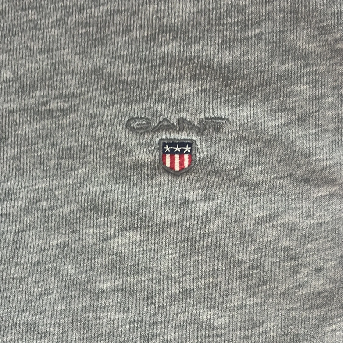 Grå GANT långärmad tröja S – klassisk stil / nypris 999 kr - 2