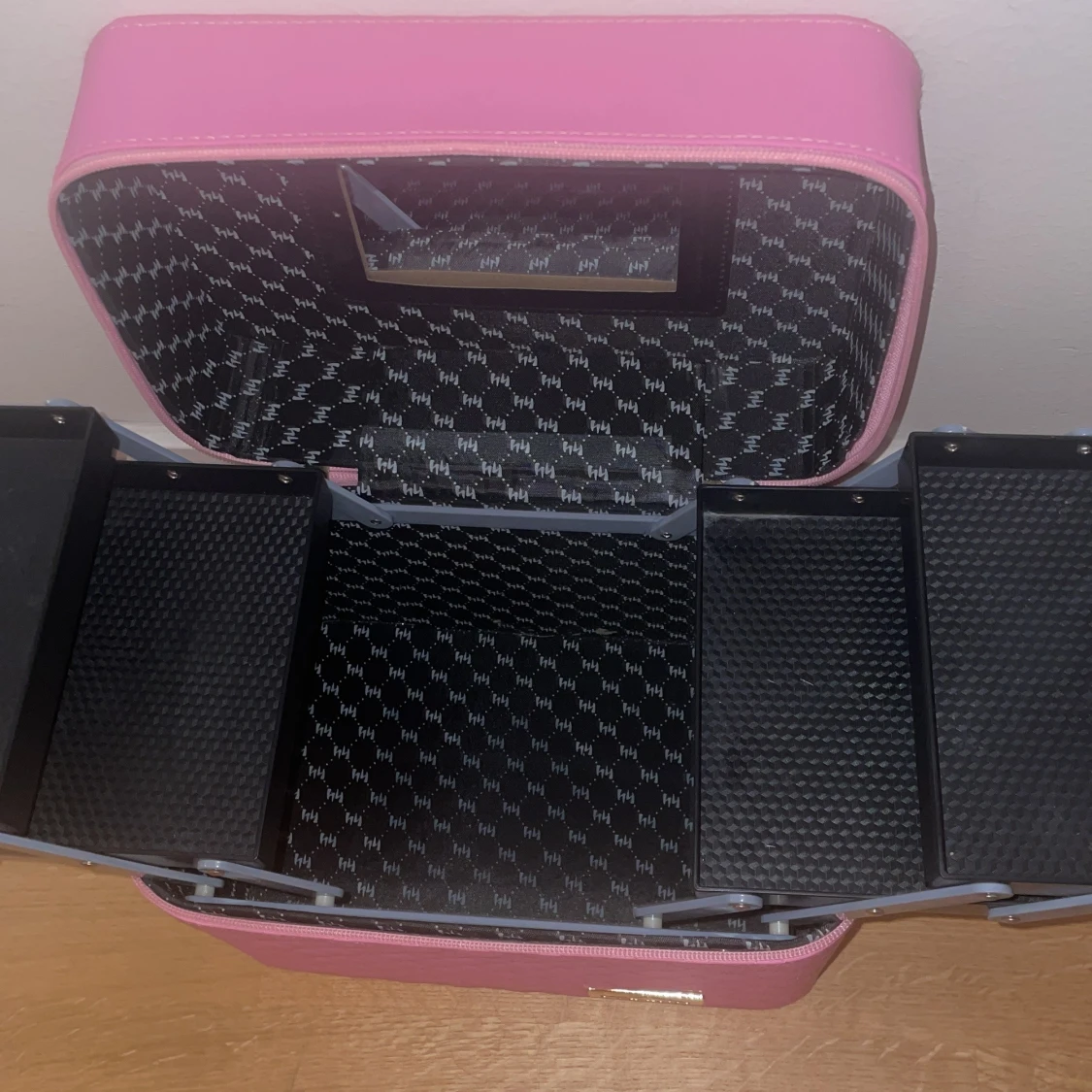 Rosa quiltad sminkväska med spegel - 3