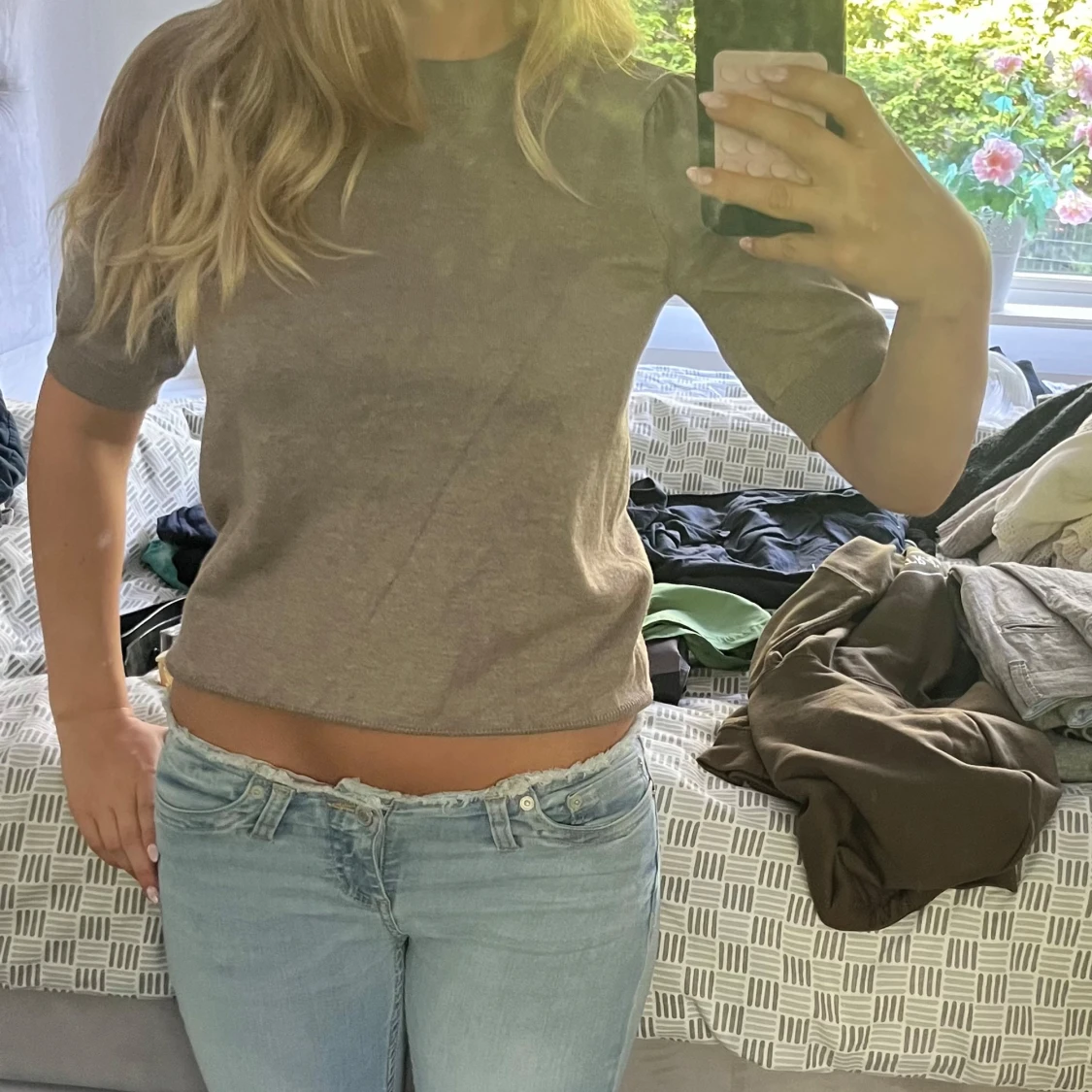 Beige kortärmad tröja