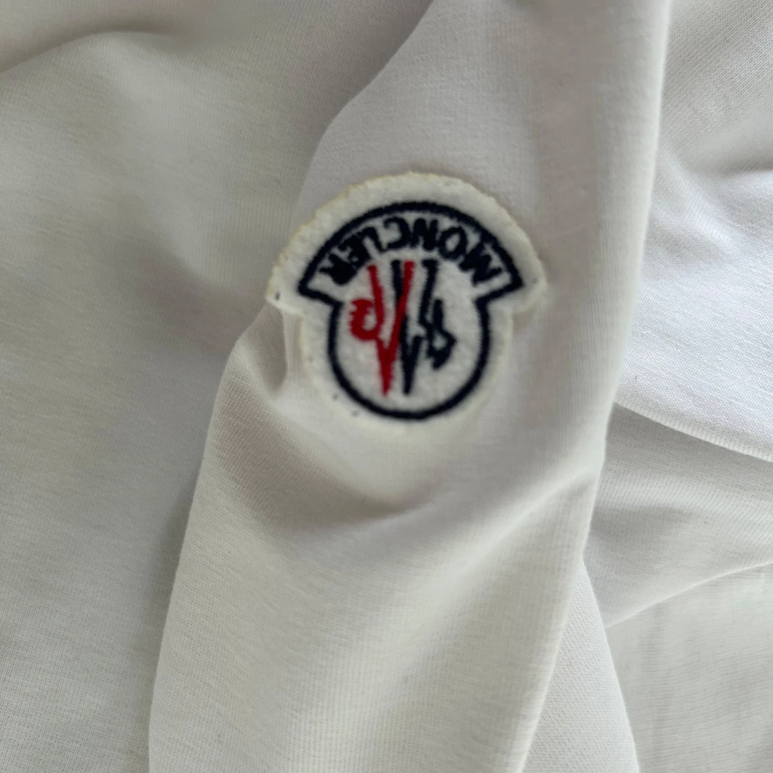 Vit Moncler hoodie med broderad logga - 2