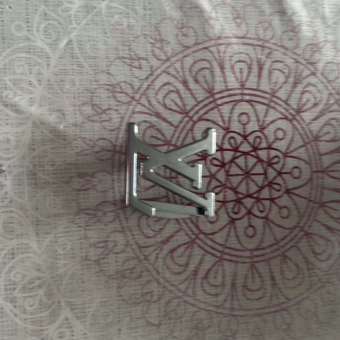 Louis Vuitton silverfärgat bältesspänne