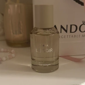 CAIA Le Soir Hair Perfume - Hårparfym från CAIA i doften Le Soir.
